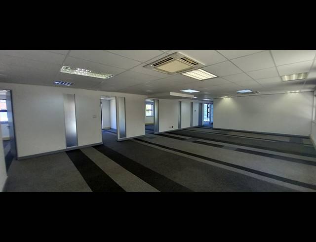 809M² OFFICE TO LET IN PAULSHOF